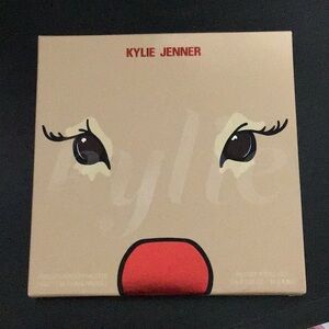 Kylie Jenner Eyeshadow Palette - reindeer palette